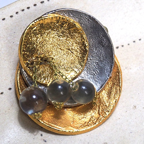 MONIQUE VEDIE モニックベディエ　ゴールド＆シルバーカラー　ピン