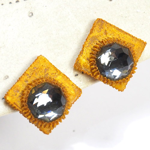 MONIQUE VEDIE モニックベディエ イエロー&グレイ イヤリング