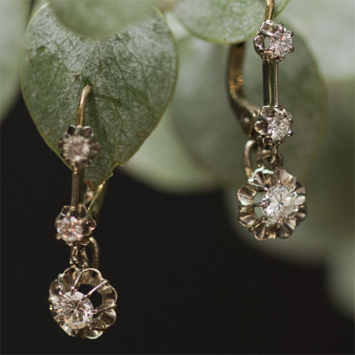 18金　ホワイトゴールド　ダイヤモンド　トリプルピアス