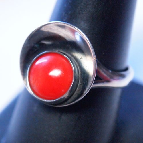 N.E.FROM(N.E.フロム)レッドコーラル ドット リング