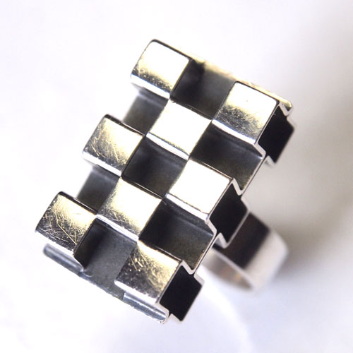 Elis Kauppi(Kupitaankulta) シルバーキュービックリング