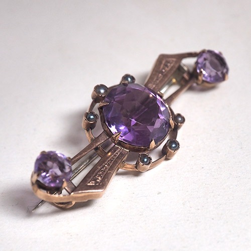 9金　アメシスト＆シードパール ブローチ　（アンティークジュエリー）