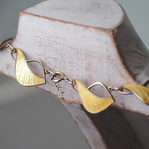 Ivar T. Holth イーヴァーティーホルツ シルバー イエローエナメル ネックレス