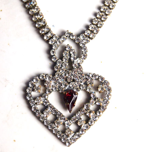 チェコ　クリスタル　ハート　ネックレス