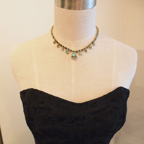 アクアカラークリスタル　ネックレス