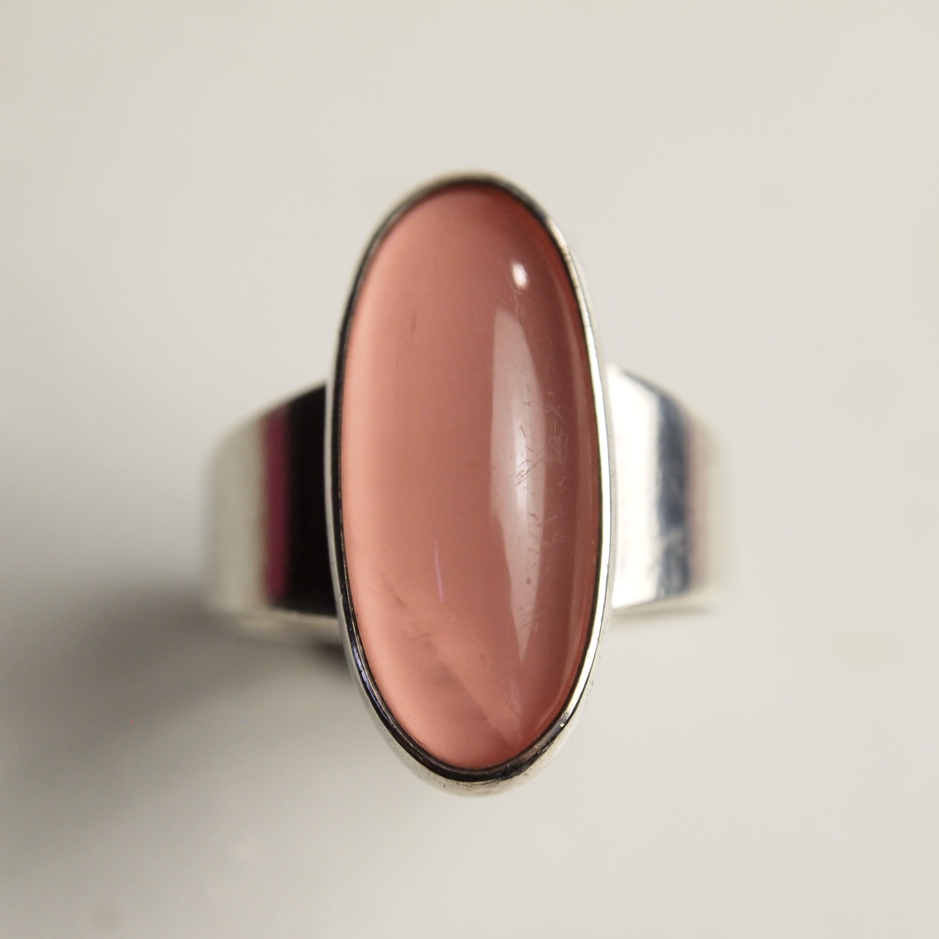 N.E.FROM (N.E.フロム）　デンマーク　ローズクォーツオーバルリング