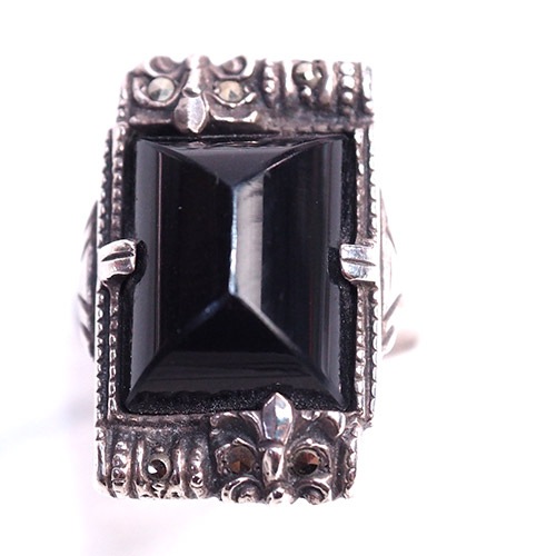 シルバー＆オニキス　バタフライ　アールデコリング