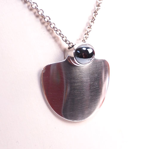 HANS HANSEN シルバー&ヘマタイト ペンダント