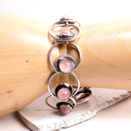 N.E.フロム　ローズクォーツ　ドットブレスレット