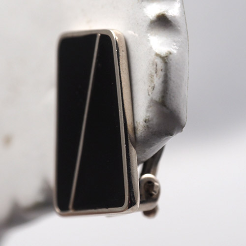 シルバー&ブラックエナメル クリップイヤリング