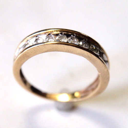 9金　11ダイヤモンド　一文字リング