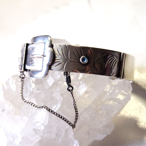 0-シルバーバックルブレスレット