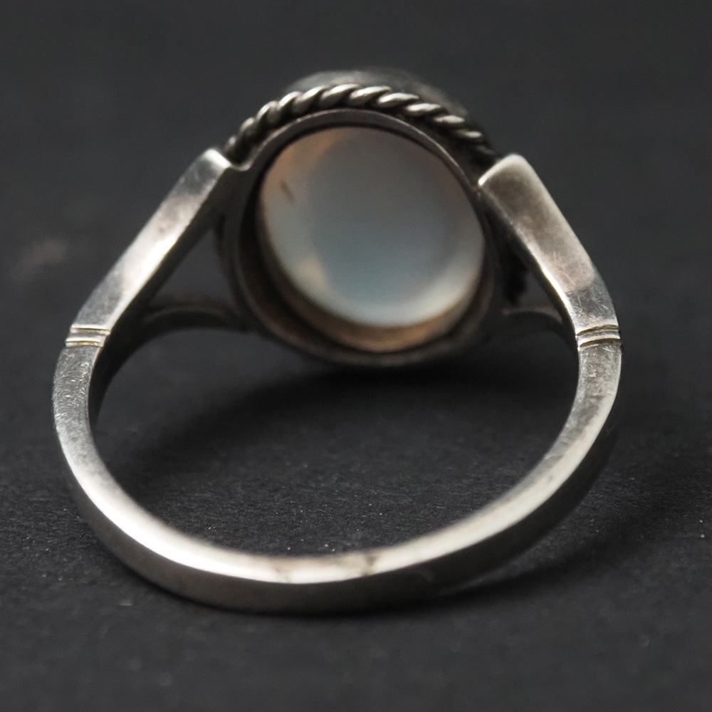 静寂のオーバル | 天然ムーンストーン 銀線細工アンティークシルバーリング