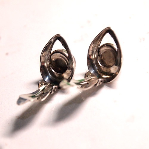 HERMAN SIESNBOL オニキスイヤリング