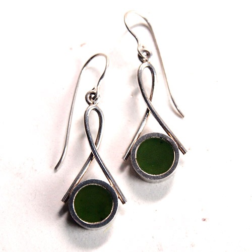 N.E.FROM (N.E.フロム）　ネフライト　ピアス