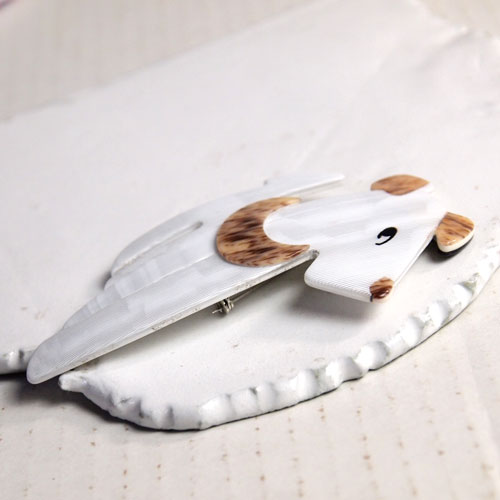 lea stein paris リアスタン　パリ 流し目ドッグ（ホワイト）