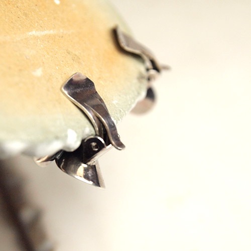 N.E.FROM (N.E.フロム）　デンマーク　モダンフラワーイヤリング