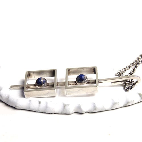 N.E.FROM (N.E.フロム）　デンマーク　ソーダライトスクエアペンダント