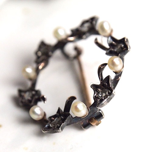 18金 シルバー ローズカットダイヤモンド&シードパール リースブローチ