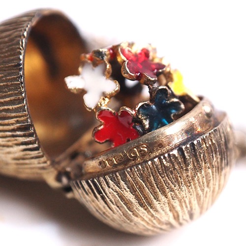 STUART DEVLINスチュアートデヴリン　フラワーインエッグ　シルバーペンダント