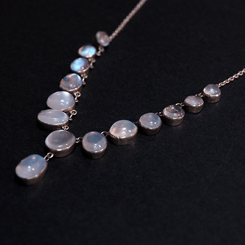 シルバー＆ブルームーンストーン　フリンジネックレス