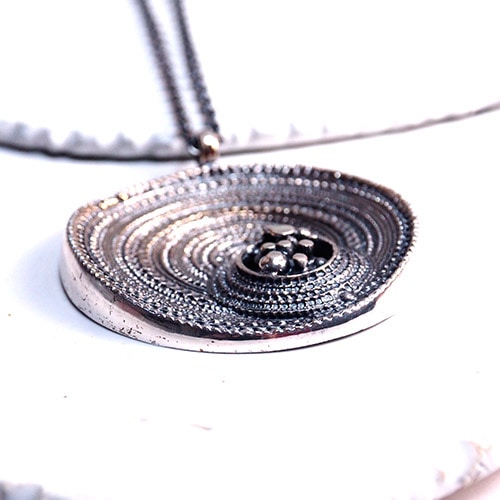 JORMA LAINE ヨルマレイン　シルバーカラーブロンズ　ビッグサン　ネックレス