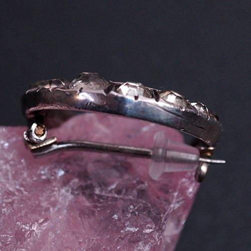 シルバー&ペースト クレセントムーンブローチ(2.3cm)