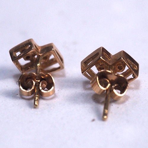 9金　ダイヤモンド　ダブルスクエア　ピアス