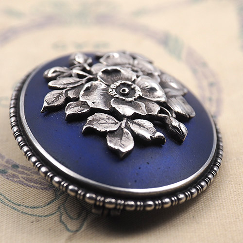 シルバー＆ブルーエナメル　フラワーブローチ