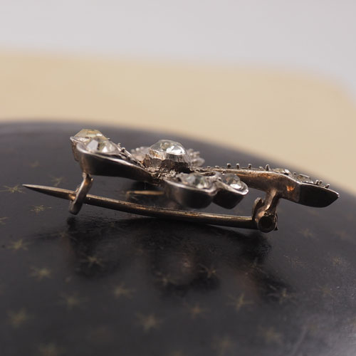 シルバー＆ペースト　クローバーブローチ