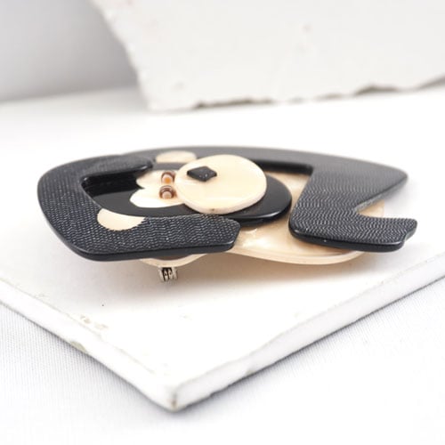 Lea Stein リアスタン モンキーブローチ