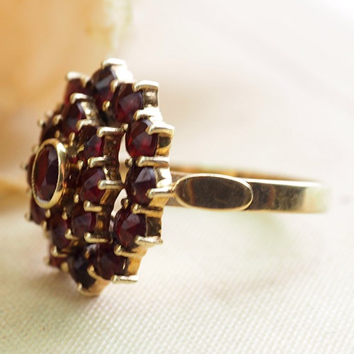 14金　ガーネット　クラスターリング