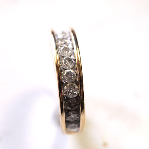 9金　11ダイヤモンド　一文字リング