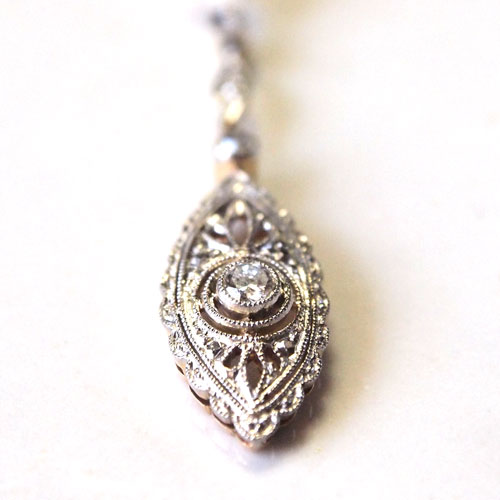 14金 ホワイトゴールド ダイヤモンド アールデコミル打ちペンダント(アンティークジュエリー)