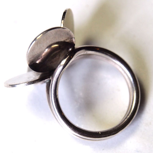 シルバープロペラデザインリング