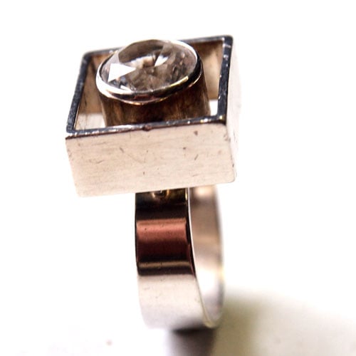 N.E.FROM（N.E フロム）ロッククリスタル　スクエアリング