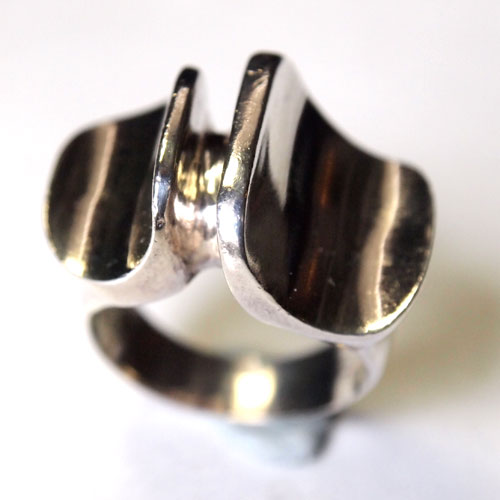 シルバーモダンリング