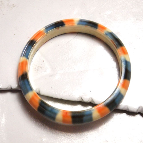 オールドプラスチック　ハンドペイント　ストライプバングル