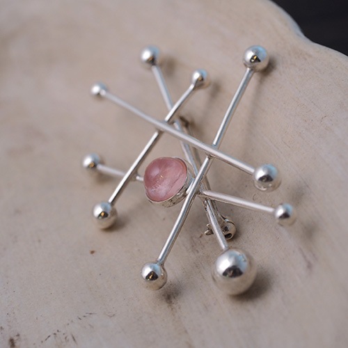 N.E.FROM ニルスエリックフロム シルバーローズクォーツ アトミックブローチ