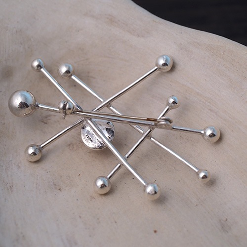 N.E.FROM ニルスエリックフロム シルバーローズクォーツ アトミックブローチ