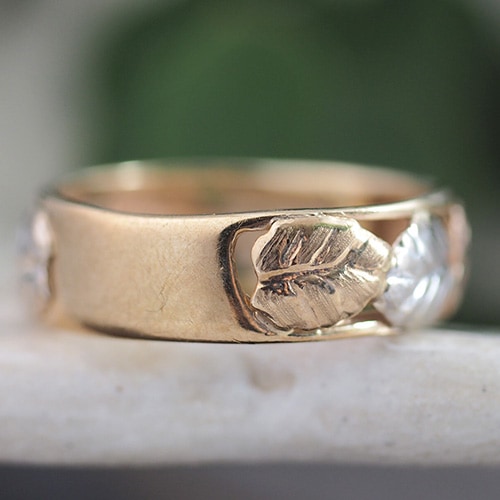 9金　スリーカラーゴールド　リーフ エタニティリング