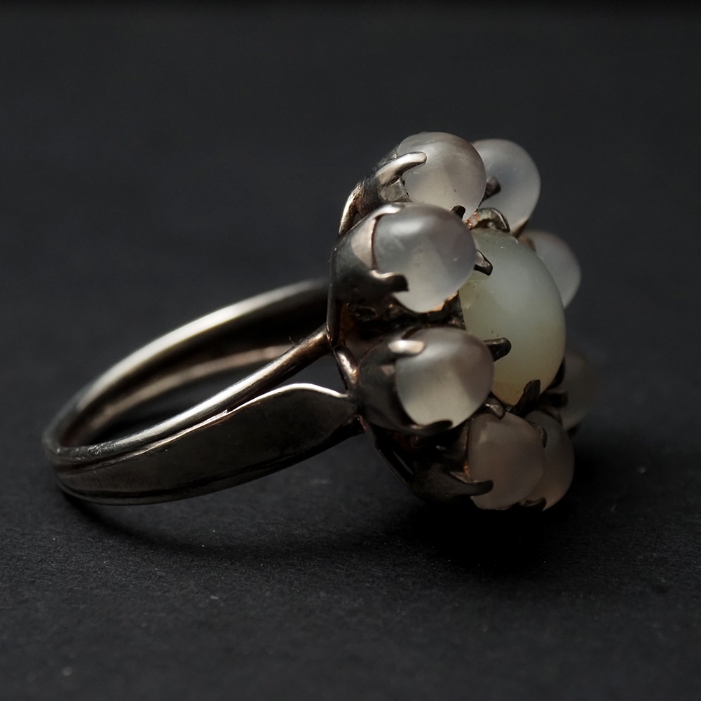 天然ムーンストーン フラワー・クラスター シルバーリング 