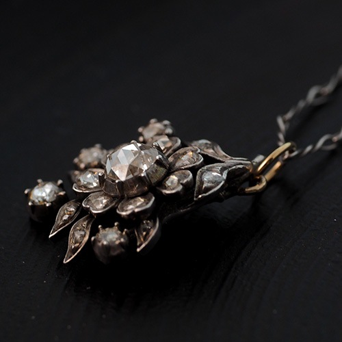 シルバー ジョージアン ローズカットダイヤモンド フラワーペンダント