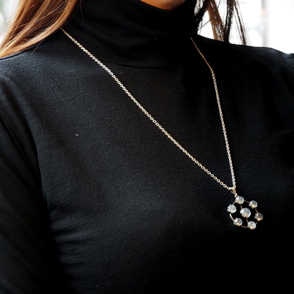 天然ムーンストーン・7クラスター アールデコ・シルバーペンダント