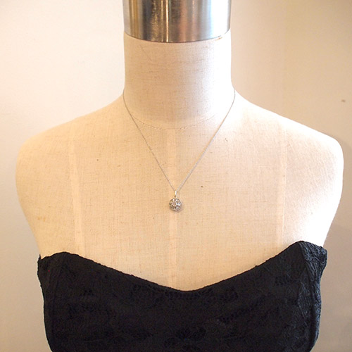 18金　ローズカットダイヤモンド　サークルペンダント