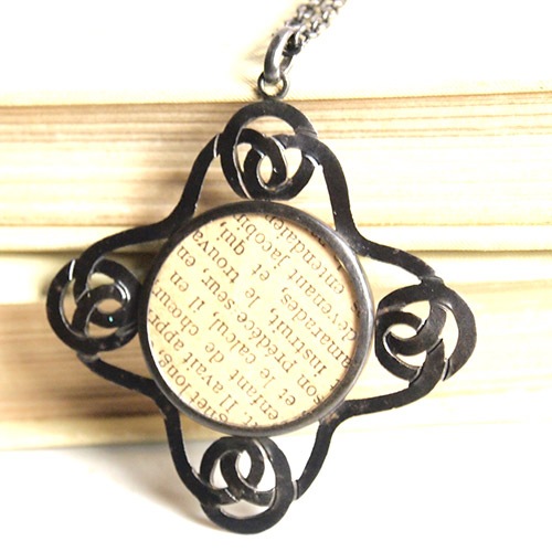 フレンチ　ガンメタル　ロケット＆チェーンネックレス