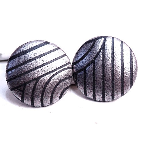 CHARLES JOURDAN　シャルルジョルダン　レザーイヤリング