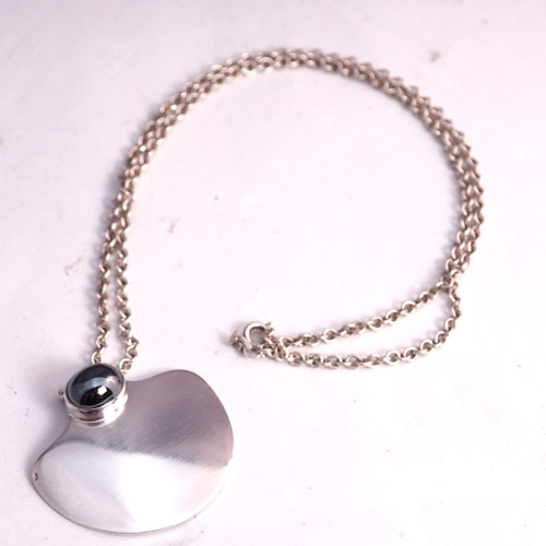 HANS HANSEN シルバー&ヘマタイト ペンダント