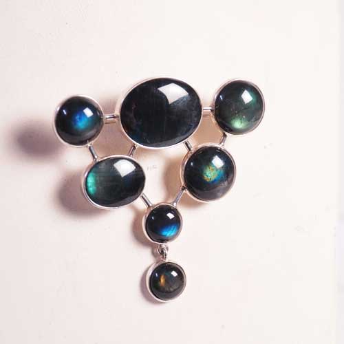 Kaunis Koru カウニスコル　7 スペクトロライト　ラブラドライト　ブローチ兼ペンダント