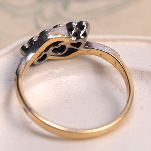 18金　プラチナ　ダイヤモンド　トリプルハートリング（アンティークジュエリー）